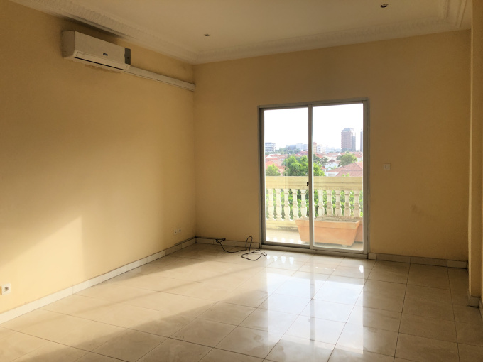 Offres de location Appartement Pointe-Noire ()